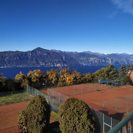 Park Hotel Jolanda San Zeno di Montagna Exterior foto